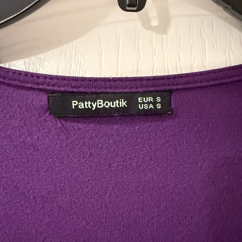 Great Condition! PattyBoutik Deep Purple Long Sleeve Top, Size Small - Picture 3 of 4